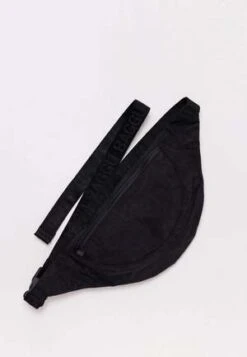 BAGGUCrescent Fannypack - Black