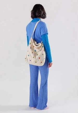 BAGGUZip Duck Bag - Embroidered Ditsy Floral 1 BAGGUZip Duck Bag - Embroidered Ditsy Floral