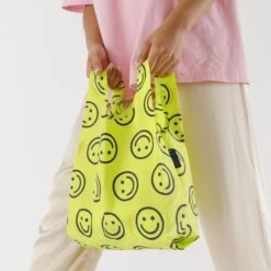 Baby Baggu Yellow Happy 6 Baby Baggu Yellow Happy -Baggu Lifestyle Cheap Store person using baby baggu yellow happy