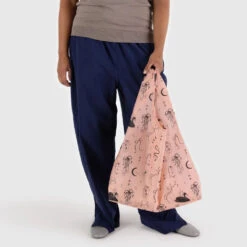 Standard Baggu Ballet Icons -Baggu Lifestyle Cheap Store standard baggu ballet icons being held